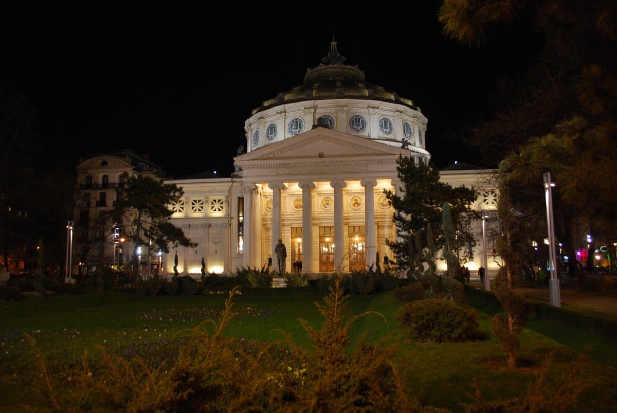 Страната на Дракула (от София и Велико Търново), снимка 2 от 12