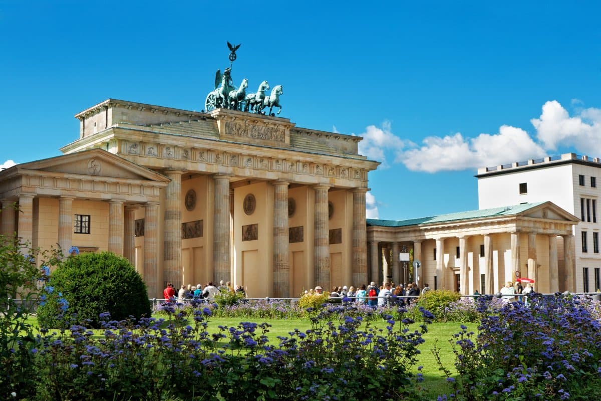 Екскурзия в ГЕРМАНИЯ – Уикенд в Берлин – със самолет и обслужване на български език!, снимка 2 от 12